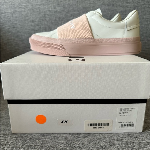 Givenchy City Sneakers in size 37.5–7 US. NIB.! - Picture 9 of 9